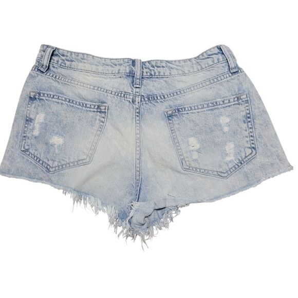 Cello Distressed Jean Shorts Large - Picture 2 of 4